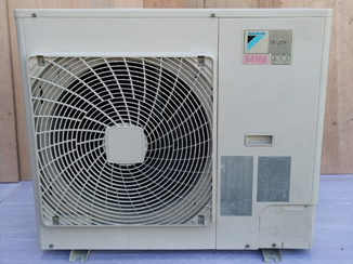 室外機